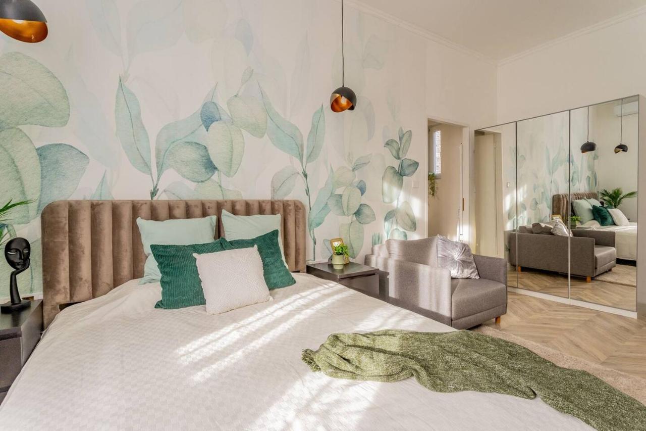 Apartment Azure Green Heaven
