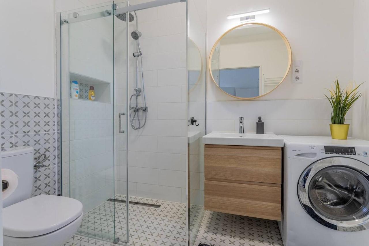 Azure Green Heaven Apartment Budapest