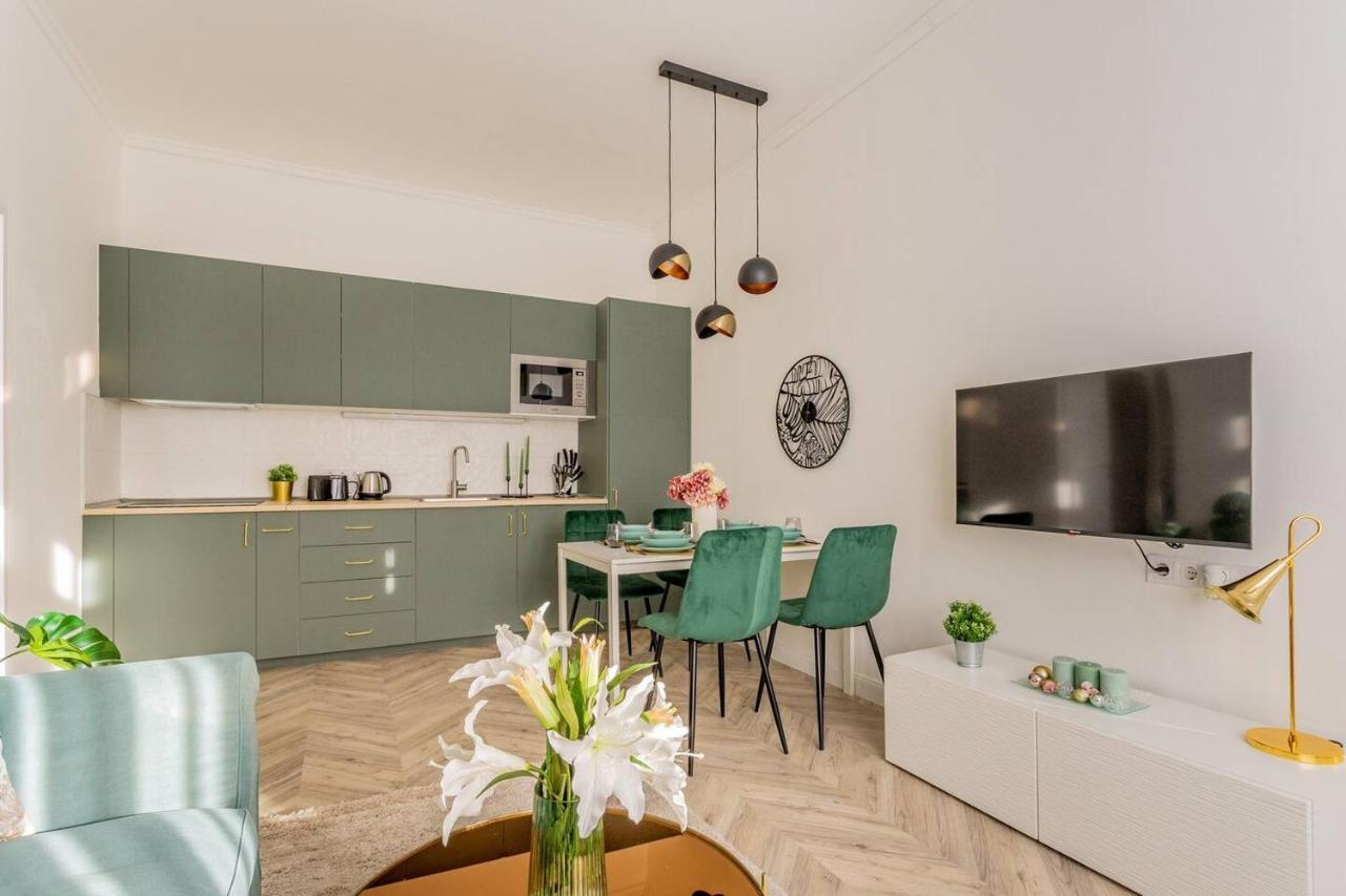 Apartment Azure Green Heaven