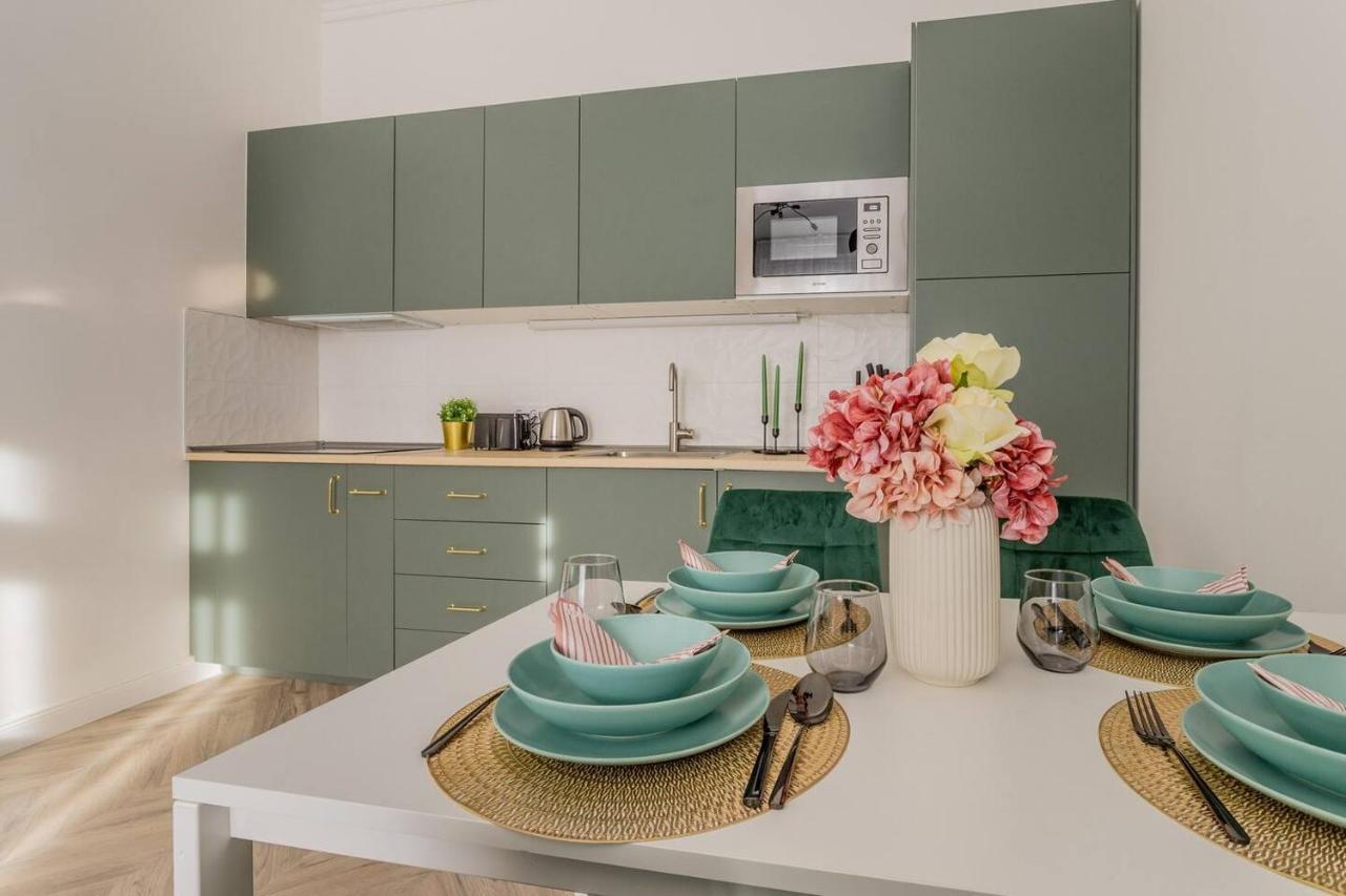 Azure Green Heaven Apartment